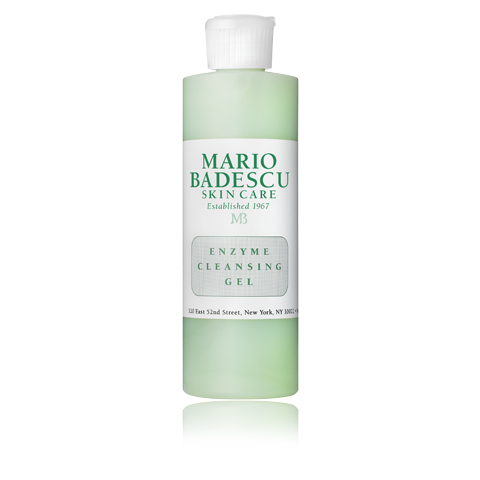Closeup_enzyme_cleansing_gel-c68cc3e2-11a5-41c9-bf61-a9ab58365dc4